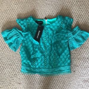 bebe size 0 cold shoulder top
